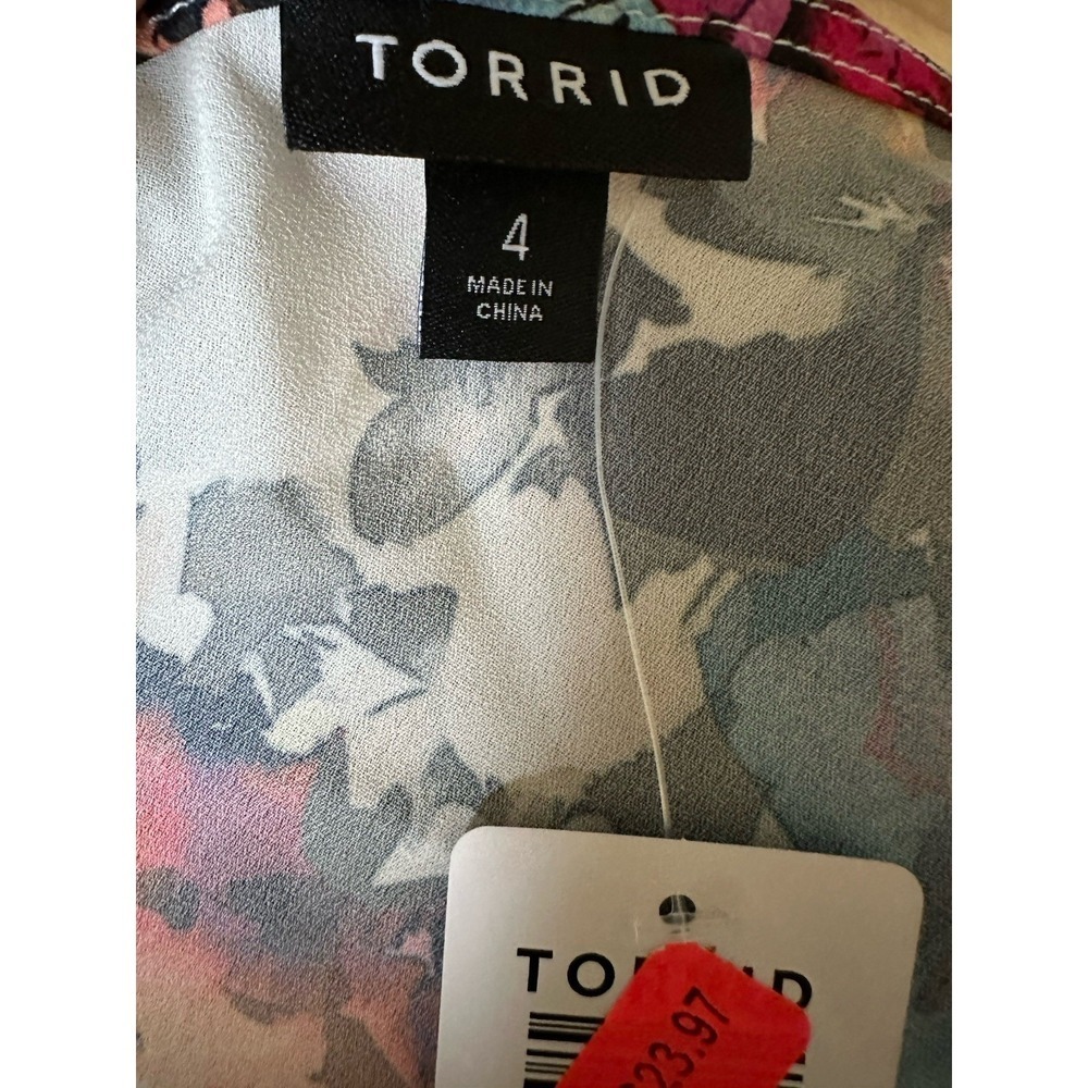 Torrid Floral V-Neck Cami Tank Top Adjustable Straps Multicolor Plus 4X NWT - Picture 7 of 8